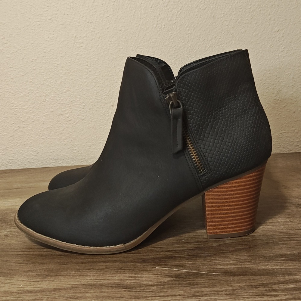 ANA Womens 11 Black Faux Leather Snake Embossed Side Zip Block Heel Ankle Boots - Picture 4 of 14